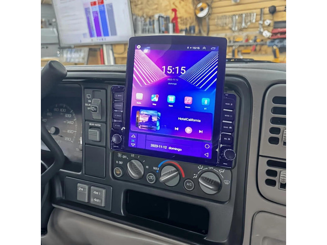 9.7 Inch Double Din Car Stereo Radio with CarPlay 4 LED Backup Camera for Chevrolet for Tahoe 2003-2006-High-Speed 2GB RAM 32GB ROM - Touchscreen...