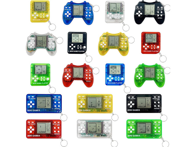 18Pcs Video Game Party Favors for Kids,Mini Game Console Keychain for Kids Boys Birthday Supplies Gaming Party Favors Classroom Prizes