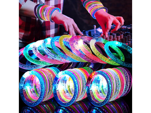OLUPP 90 Pack Glow Bracelets, Glow in the Dark Party Supplies, 6 Color LED Light Up Bracelets for Adults & Kids Birthday Party Favors, Concert, New...