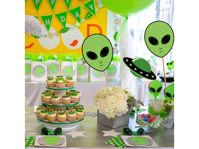 Swirls & Cutouts Green Alien Theme Hanging Swirl Decorations UFO Theme Ceiling Whirl Streamer Hanging Cutouts Alien Invasion for Birthday Party...