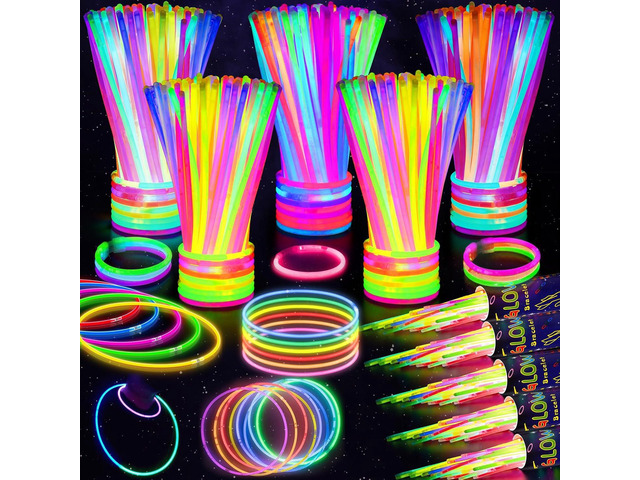 SHQDD 500 Glow Sticks Bulk Party Pack, 8 Neon Glow Sticks, DIY Glowsticks with Connectors Bracelets & Necklaces, Glow in the Dark Party Supplies...