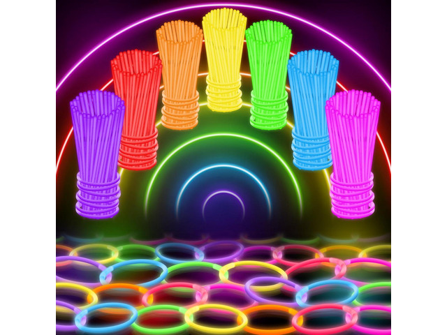 100 Ultra Bright Glow Sticks Bulk Party Pack - Halloween Glow in the Dark Party Supplies Pack - 8' Glowsticks Party Favors with Bracelets and...