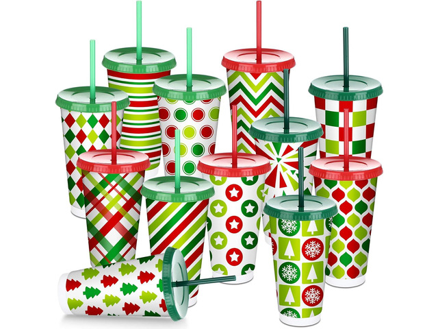 Nuogo 12 Pcs Christmas Reusable Coffee Cups with Lids and Straws 24 oz Red Green Polka Dot Striped Plastic Cups Xmas Party Supplies Coffee Tumblers...