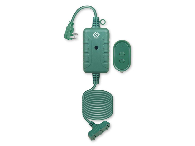 Outdoor 3 Grounded Outlets with Wireless Remote Control, 15 ft Power Cord, Green