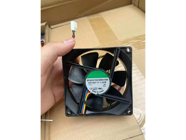 3pcs for 9025 90MM 90x90x25mm 775 CPU Fan PC Case Cooling Fan 12V 1.32W EF92251S3-Q000-S99 with PWM 4pin