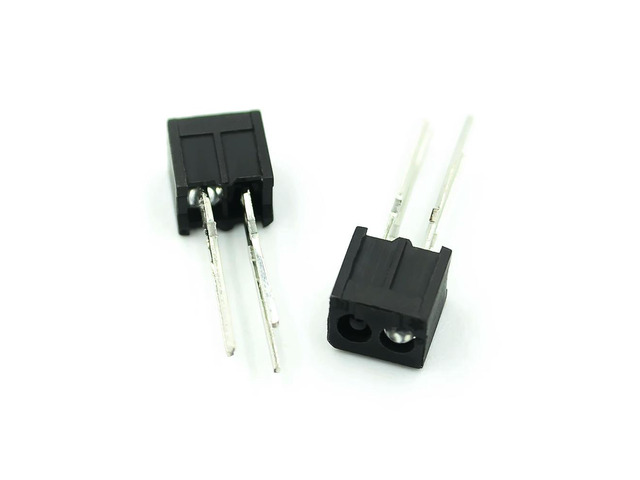 10pcs RPR220 Reflectance sensor Photoelectric switch Reflectance optocoupler sensor infrared photoelectric switch