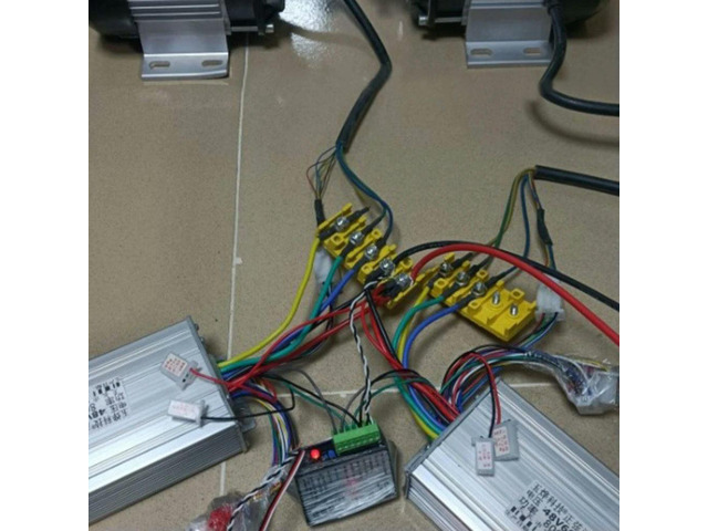Dual Mixed Control Differential RC Receiver Signal Converter PWM 0.9-4.2V EV Controller 15-80V Dual Motor Fwd Rev Steering