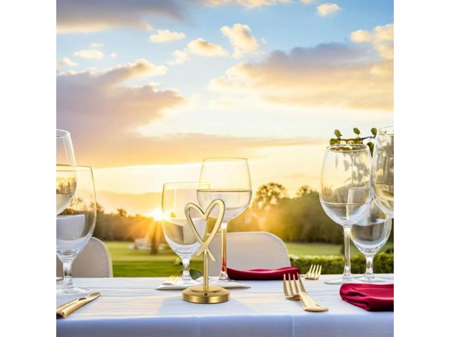 Elegant Heart Shape Stainless Steel Table Number Holder Place Card Stand Memo Clip for Birthday Wedding Party Restaurant