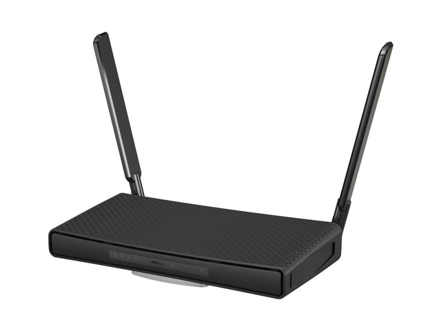 C53UiG+5HPaxD2HPaxD, IPQ-6010, 2.4/5 GHz, W127080453 (IPQ-6010, 2.4/5 GHz, 802.11a/n/ac/ax, 1200 Mbit/s, USB 3.0 Type A)