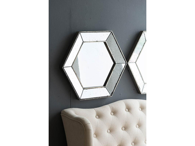 21' x 18' Hexagon Wall Mirror with Traditional Silver Finish, Home Decor Accent Mirror for Living Room, Entryway, Bedroom