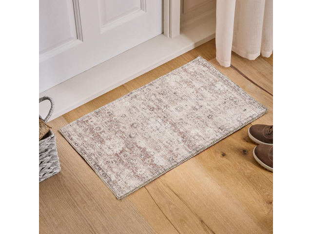 Majestic GC_RYL1001 L. Brown 2 ft. x 3 ft. Area Rug