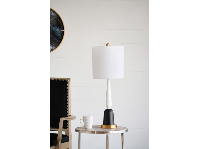11x11x30.2' Metal Table Lamp