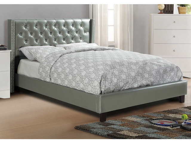 Full Size Bed 1Pc Bed Set Silver Faux Leather Upholstered Tufted Bed Frame Headboard Bedroom Furniture