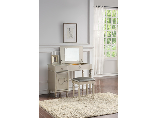 Bedroom Vanity Set w Stool Open Up Mirror Storage Space Drawers Rubber wood Ring Pull Handles Silver Color Vanity