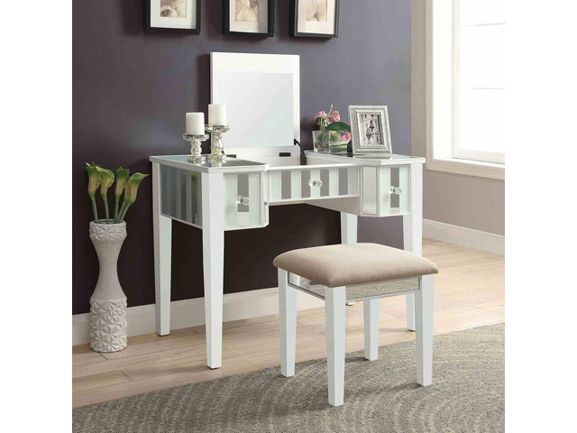 Transitional Style 1pc Vanity w/ Stool Set Core Design Storage Drawers Central Mirror Padded Stool White Finish Bedroom Furniture