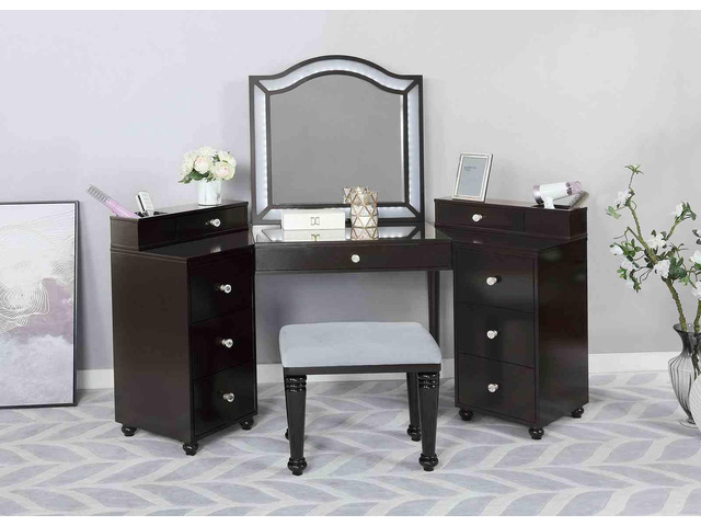 Glam Style 1pc Vanity w/ Stool Set 8mm Glass Top Storage Drawers LED On Mirror Obsidian Gray Finish Bedroom Furniture