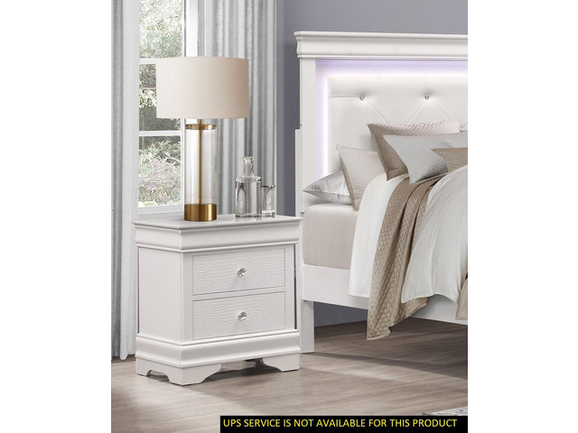 Traditional Design Bedroom Furniture 1pc Nightstand of 3x Drawers Faux Alligator Embossed Fronts White Finish Wooden Furniture