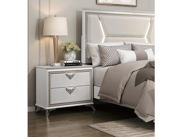 Antique White Finish Nightstand 2-Drawers Storage Modern Luxury Bedroom Furniture 1pc