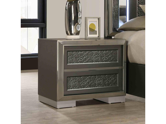 Contemporary Style 1Pc Nightstand Leaf Pattern Molding Bracketed Feet Metal Side Glide Dark Gray Finish Bedroom Furniture