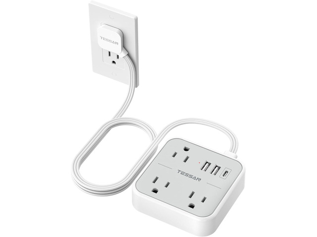 TESSAN Ultra Thin Flat Extension Cord 5 FT Slim Power Strip with USB Ports (1 USB C), Surge Protector, Flat Plug Wall Charger, 3 Outlets