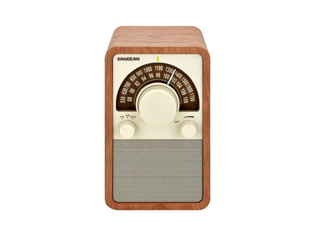 WR-15WL AM/FM Table Top Wooden Radio, Walnut