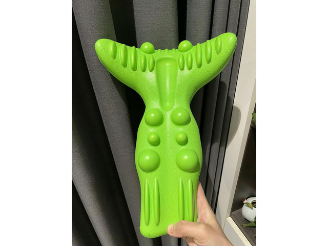 For Upgraded Cervical Spine Reverse Arch Massage Acupressure Aligner Traction To Remove The Rich Bag and Improve The Hunchback
