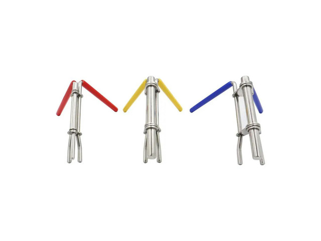 Installation tools for a three-piece set of hydraulic cylinder piston rods, sealed U-shaped cups, and tie rod seals for twisters
