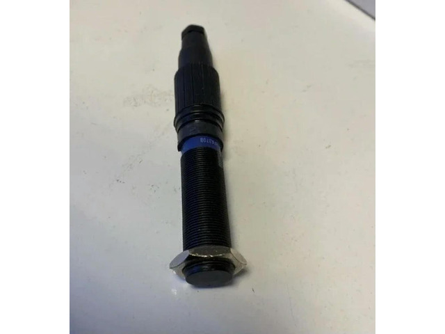 1pcs XS4P18PA370 48VDC 200Ma 0-6.4 mm range Full stock Fast delivery
