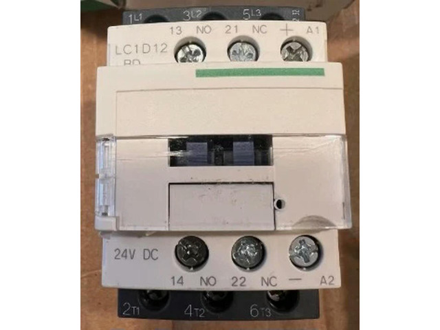 LC1D12BD Contactor 3P(3NO) AC-3/AC-3e, 12A, 24V DC coil screw clamp terminals Expedited shipping