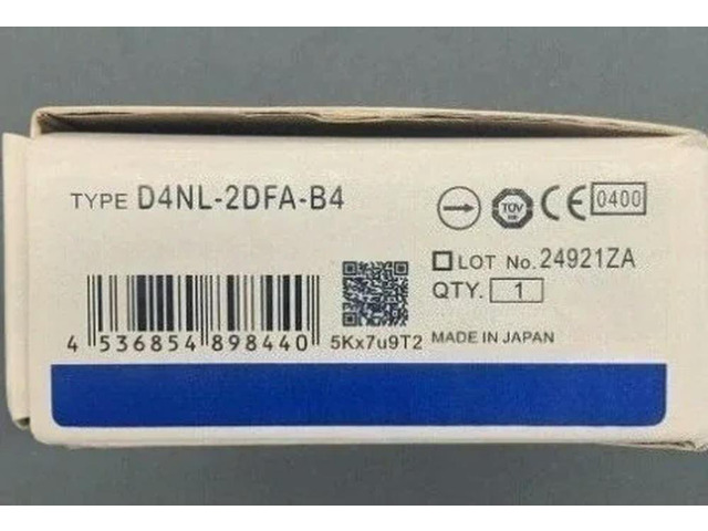 1pcs D4NL-2DFA-B4 safety door switch hot-selling Expedited shipping