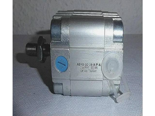 AEVU-32-10-A-P-A 156997 Cylinder 1pcs Fast transport