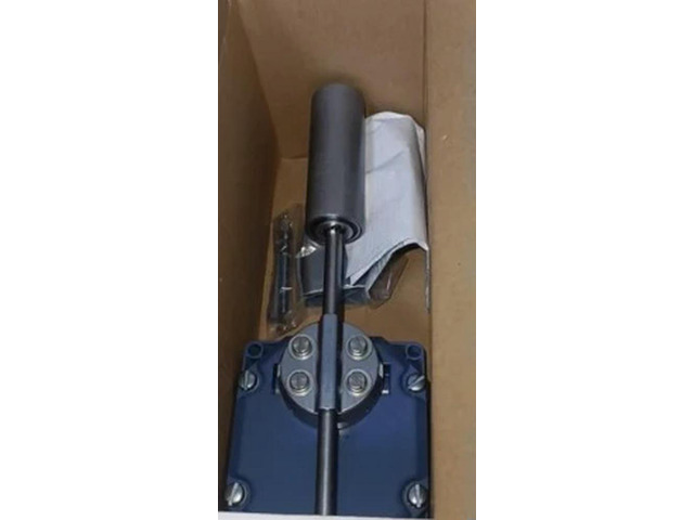 XCRT115 XCR-T115safety relay XCRT115 XPSAK311144 Fast delivery