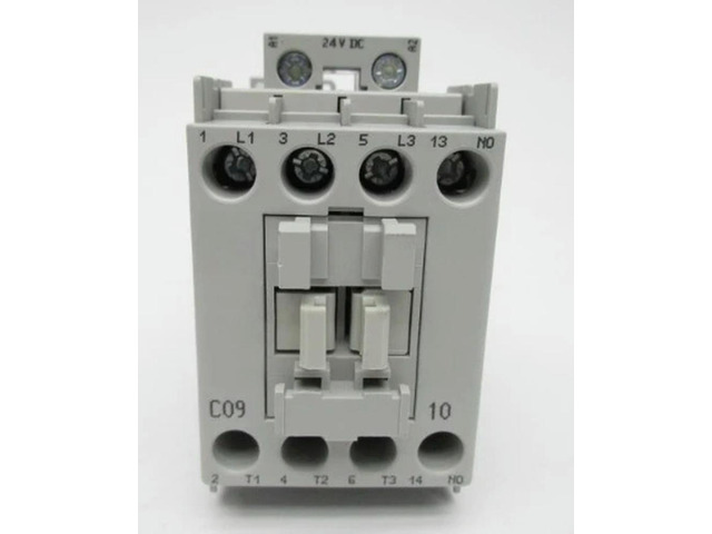 100-C09ZJ10 100 C09ZJ10 DC24V 10A contactor 1PCS Fast delivery