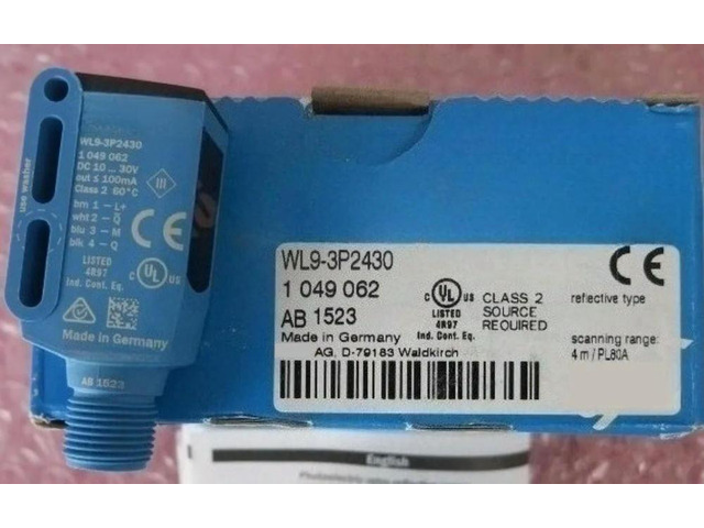1pcs WL9-3P2430 photoelectric switch Fast delivery