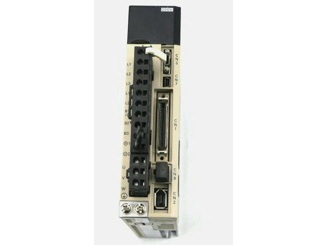 SGDV-2R8A01A SGDV 2R8A01A Fast shipping in stock fast delivery