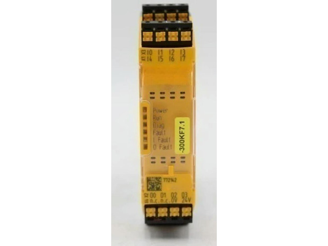 772142 Safety Relay 1pcs Assurance Fast Delivery