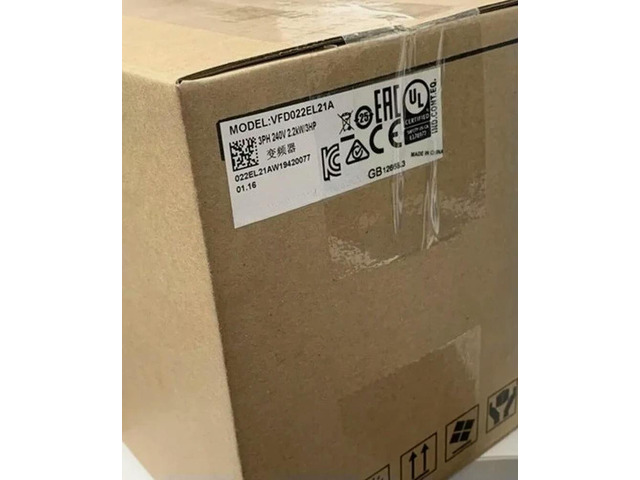 VFD022EL21A VFD037CP43B-21 VFD037E43A PLC module Expedited shipping