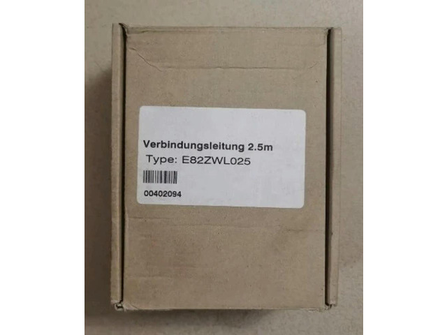 E82ZWL025 Inverter Connection Cable 2.5m Fast Delivery
