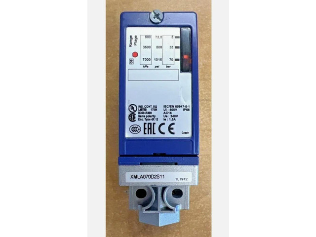 1pcs XMLA070D2S11 Pressure switch Fast delivery