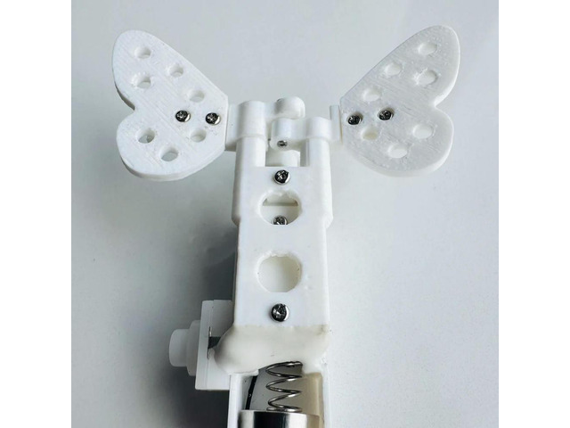 DIY Mini Butterfly Wing Opener, -Powered Flapping Simulation Device