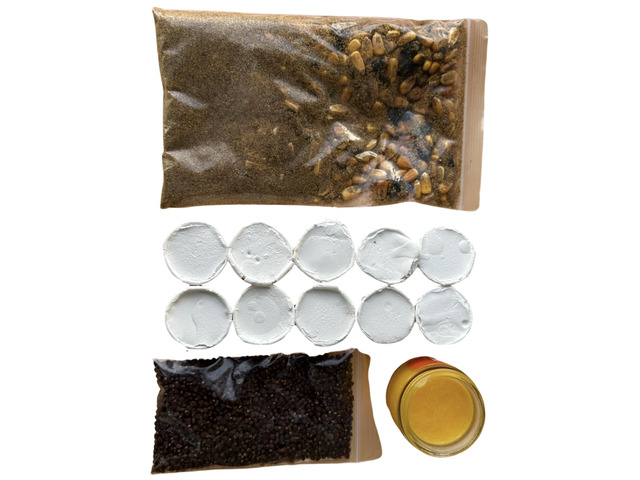Set Espiritual Cascarillas Mezcla de Maíz Jutía Pescado Corojo Includes 10 Cascarilla pieces, 8 oz Traditional Blend, 4 oz Red Palm Oil (Corojo),...