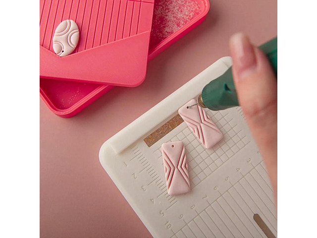 Soft Ceramic Punching Auxiliary Tool Drilling Dust Box DIY Jewelry Punching Positioning Polymer Clay Tool Pink
