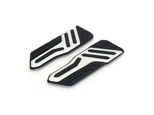 Motorcycle Foot Pegs For T-MAX 560 TMAX560 T-MAX560 TMAX 560 2022-2025 Motorcycle Pedals For