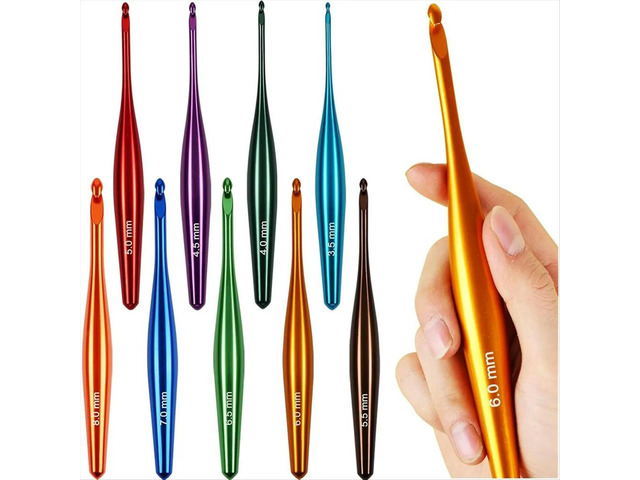 Crochet Hooks Ergonomic, 9Pcs Hand-Polished Aluminum Crochet Needles (3.5mm-8mm), Streamline Crochet Hooks