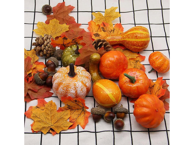 50pcs Mini Pumpkin Pine Cones Leaves Berries Autumn Decoration Kit DIY Fall Harvest Decor Props Halloween Party Decoration
