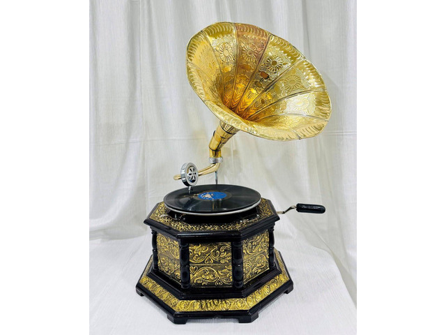 Vintage Gramophone Record Player Wooden Base with Floral Carvings Gold Horn Speaker Antique-Looking Replica Gramophone (Gold Work Design with 8 Cone)