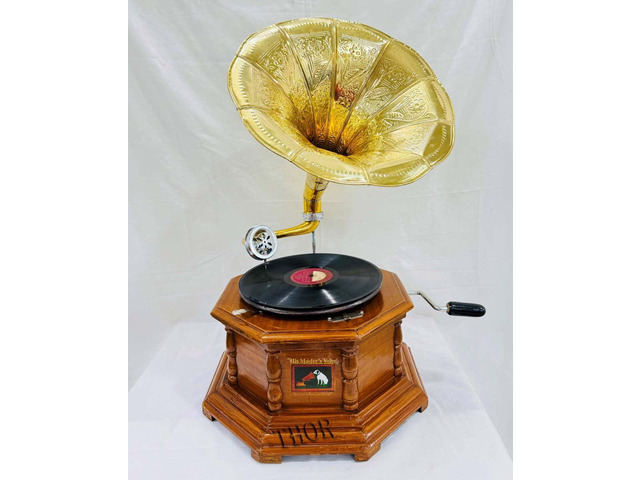 Antique-Looking Replica Gramophone Vintage Gramophone Record Player, Wooden Base with Floral Carvings, Gold Horn Speaker (32X37X35 CM)