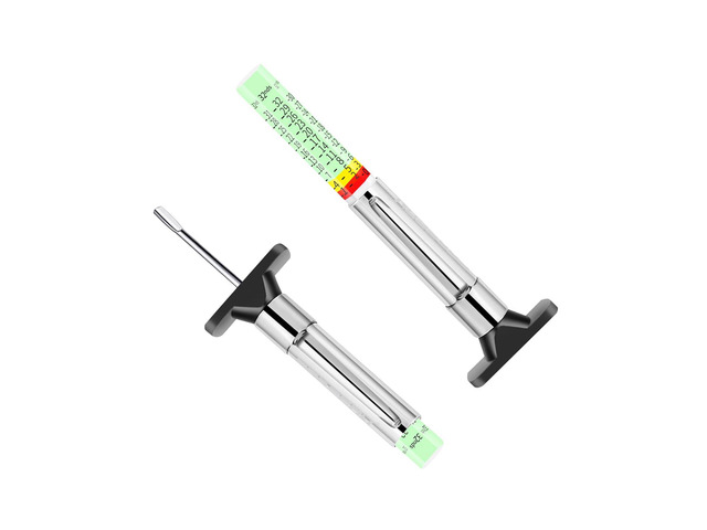 Tire Tread Depth Gauge, Fluorescent Color-Coded Tread Depth Gauge in 1/32 Inch,Pocket Clip Tyre Wear Measure Tool for Car, Semi Truck, Motorcycle...