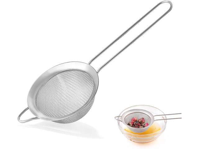 Fine Mesh Strainers for Kitchen, COKUMA Stainless Steel Metal Hand Small Mini Sieve Strainer, Cocktail Strainer Tea Coffee Juice StrainerFood...
