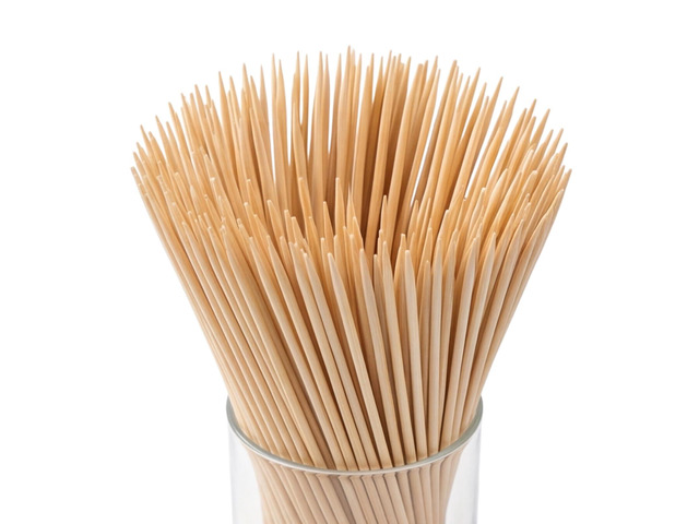 Bamboo Skewers 6 Inch - 100 Pack Natural Wooden Skewers for Grilling, Kabobs, and Appetizers, Mini Skewer Sticks for Fruit & BBQ & Party